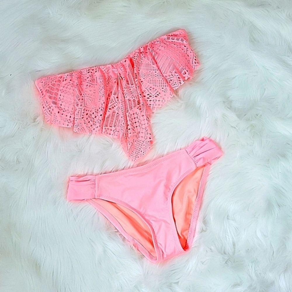 Coral Bikini BoHo Style Bandeau RuffleTop w/Lacey Cutouts NWT Fits M/L 🌸🌴